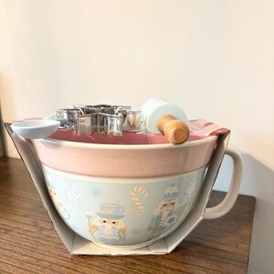 Nutcracker Bakeshop Mixing Bowl Set